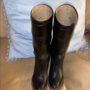 Meet your Posher, Pam